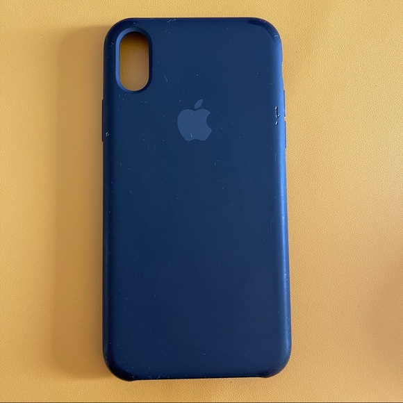 Apple iPhone X Xs Black Authentic Silicone Case - Picture 1 of 4